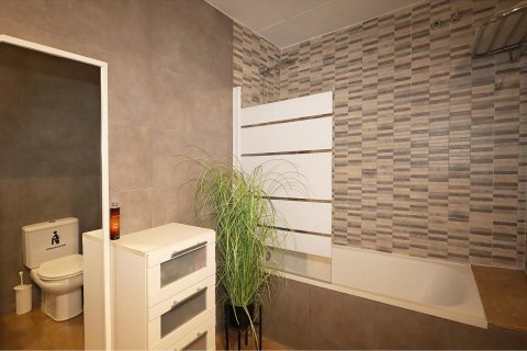 Apartamento en venta Lloret de Mar, Gerona, España 3 dormitorios, 70 m2 No. 132841 - foto 4