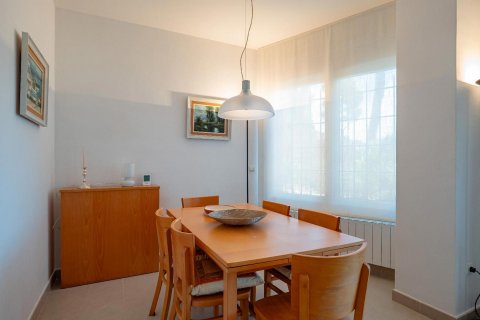 Продажа дома в Тамариу, Герона, Испания 4 спальни, 226м2 №120451 - фото 7