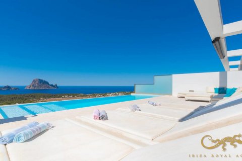 Townhouse for sale Cala Carbo, Ibiza, Spain 5 bedrooms, 330 sq.m. No. 130029 - photo 1