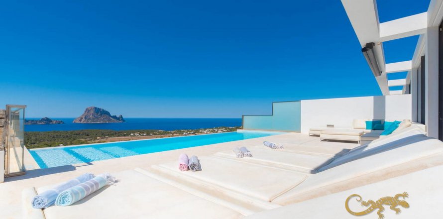 Townhouse Cala Carbo, Ibiza, Spain 5 bedrooms, 330 sq.m. No. 130029