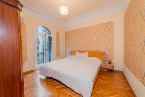 Продажа квартиры в Барселона, Испания 6 спален, 153м2 №122068 - фото 8