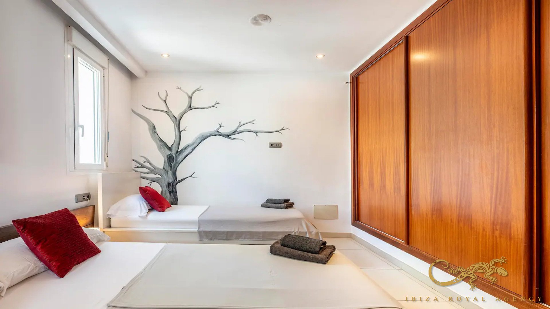 Villa a Jesus, Ibiza, Spagna 5 camere da letto, 400 mq. N° 130024
