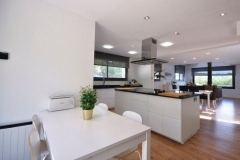 Продажа виллы Вальроманес, Барселона, Испания 3 спальни, 635м2 №132797 - фото 12