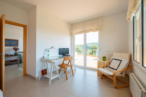 Продажа дома в Тамариу, Герона, Испания 4 спальни, 226м2 №120451 - фото 14
