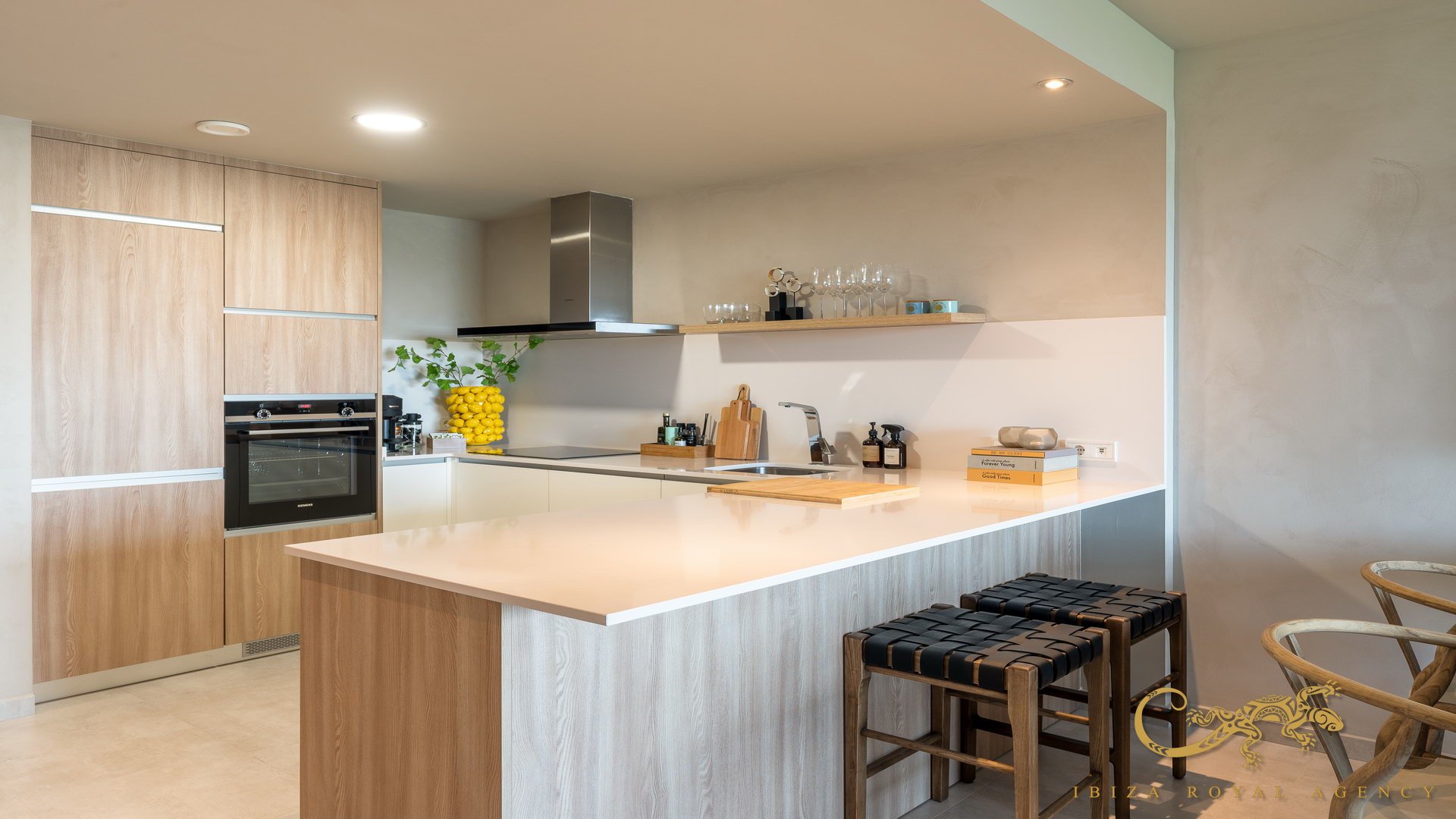 Apartment in San Antonio De Portmany, Ibiza, Spain 2 bedrooms, 80 sq.m. No. 129989
