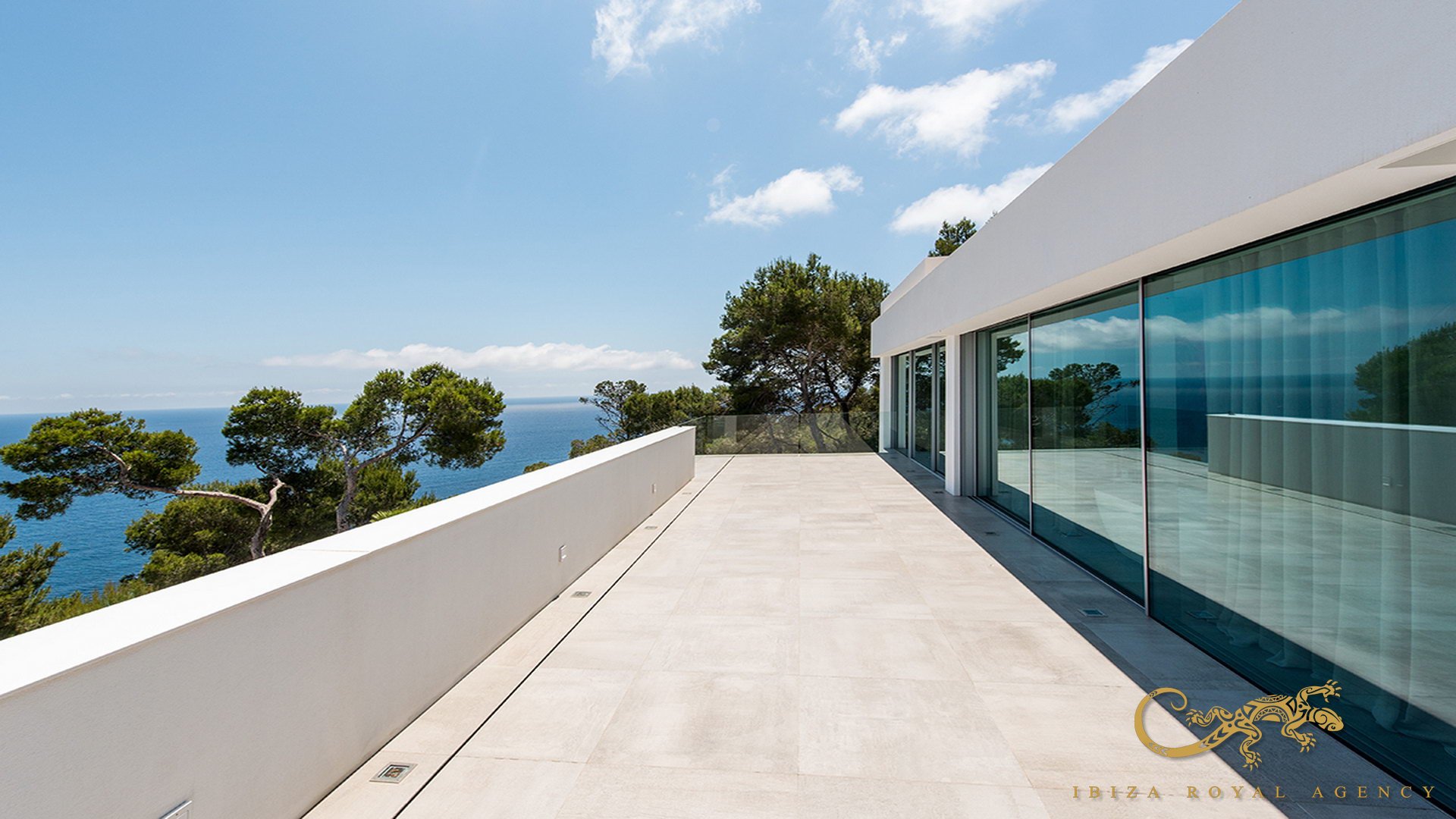 Villa a Santa Eulalia Del Rio, Ibiza, Spagna 5 camere da letto, 1039 mq. N° 130022