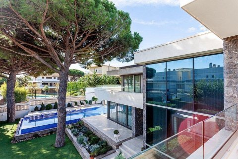 Villa zum Verkauf Castell-Platja d'Aro, Girona, Spanien 4 Schlafzimmer, 837 m2 Nr. 132838 - Foto 3
