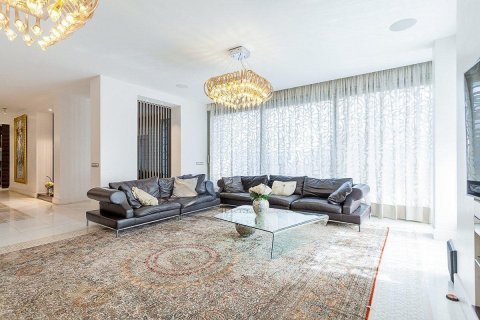 Villa zum Verkauf Castell-Platja d'Aro, Girona, Spanien 4 Schlafzimmer, 837 m2 Nr. 132838 - Foto 5