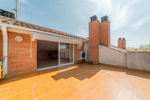 Продажа таухауса в Премия де Мар, Барселона, Испания 4 спальни, 290м2 №120469 - фото 18