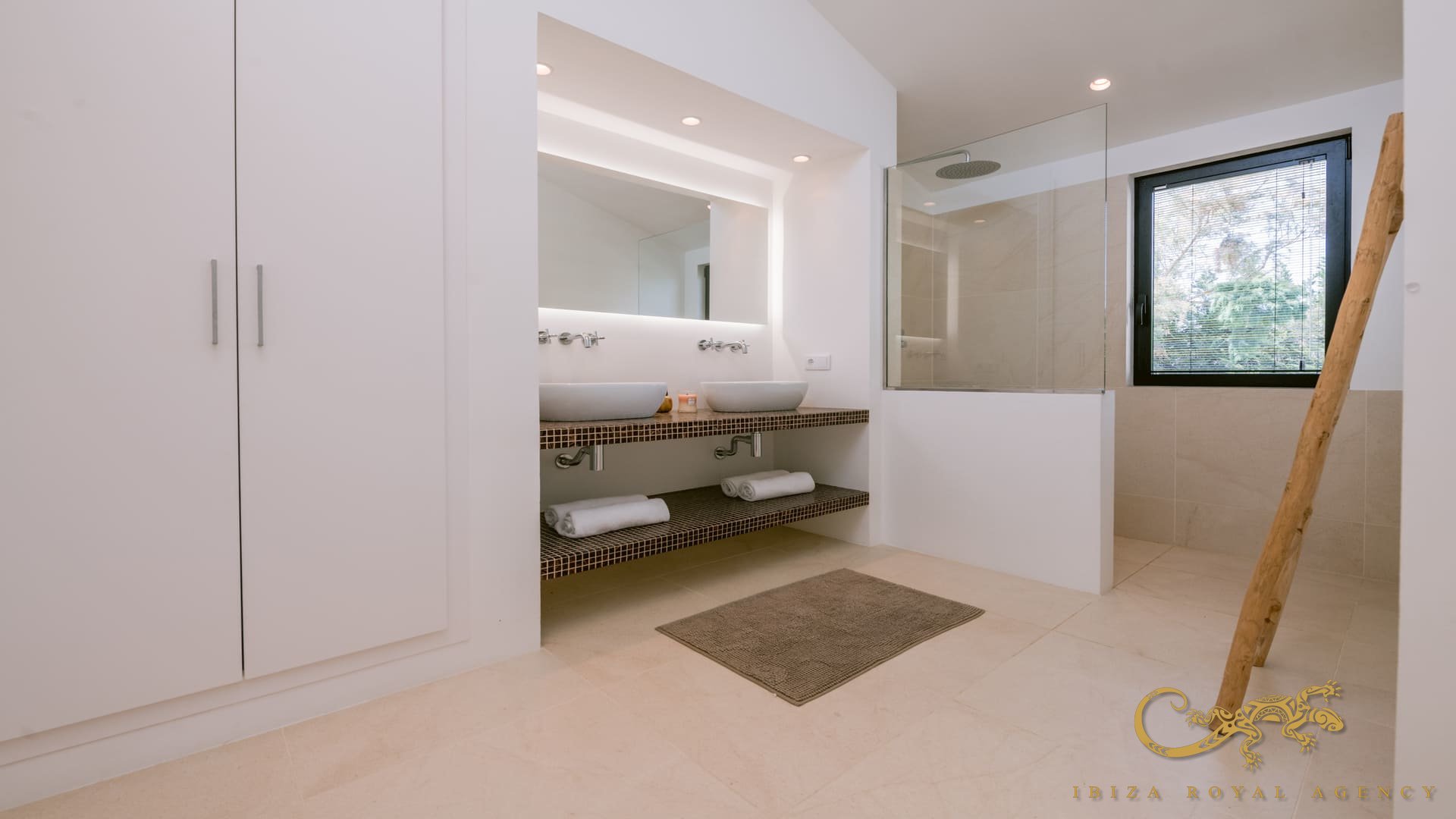 Villa à Jesus, Ibiza, Espagne 5 chambres, 450 m2 No. 130012