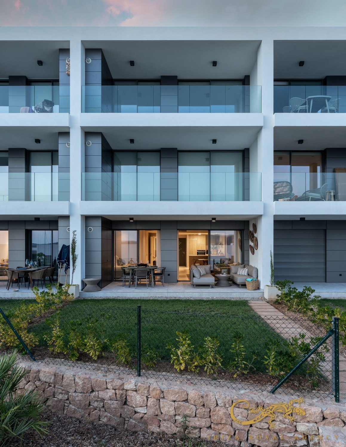 Apartment in San Antonio De Portmany, Ibiza, Spain 2 bedrooms, 80 sq.m. No. 129989