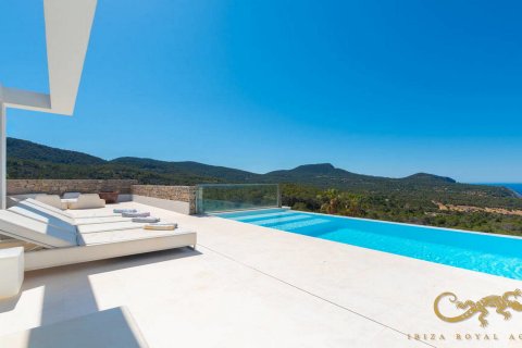 Townhouse for sale Cala Carbo, Ibiza, Spain 5 bedrooms, 330 sq.m. No. 130029 - photo 4