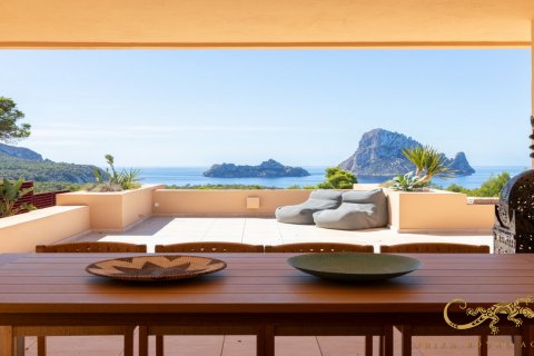 Apartment for sale Cala Carbo, Ibiza, Spain 2 bedrooms, 93 sq.m. No. 129991 - photo 2