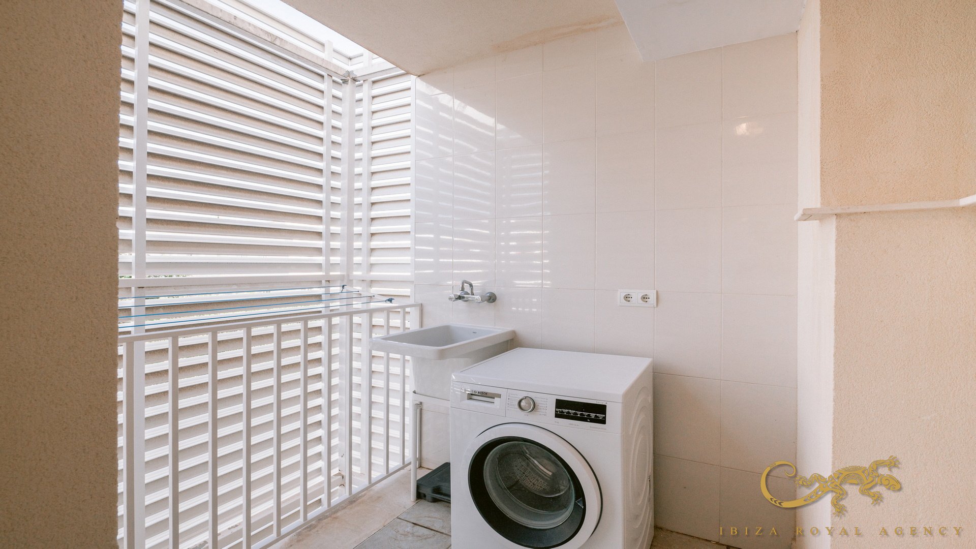Appartamento a Ibiza town, Ibiza, Spagna 3 camere da letto, 90 mq. N° 129990