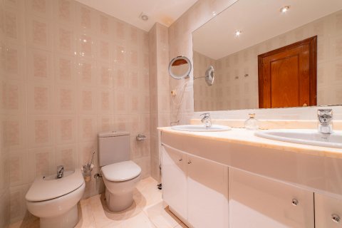 Продажа таухауса в Премия де Мар, Барселона, Испания 4 спальни, 290м2 №120469 - фото 11