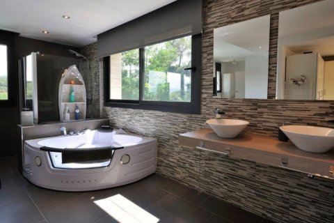 Продажа виллы Вальроманес, Барселона, Испания 3 спальни, 635м2 №132797 - фото 15