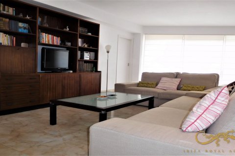 Apartment for sale Ibiza town, Ibiza, Spain 3 bedrooms, 107 sq.m. No. 129988 - photo 6