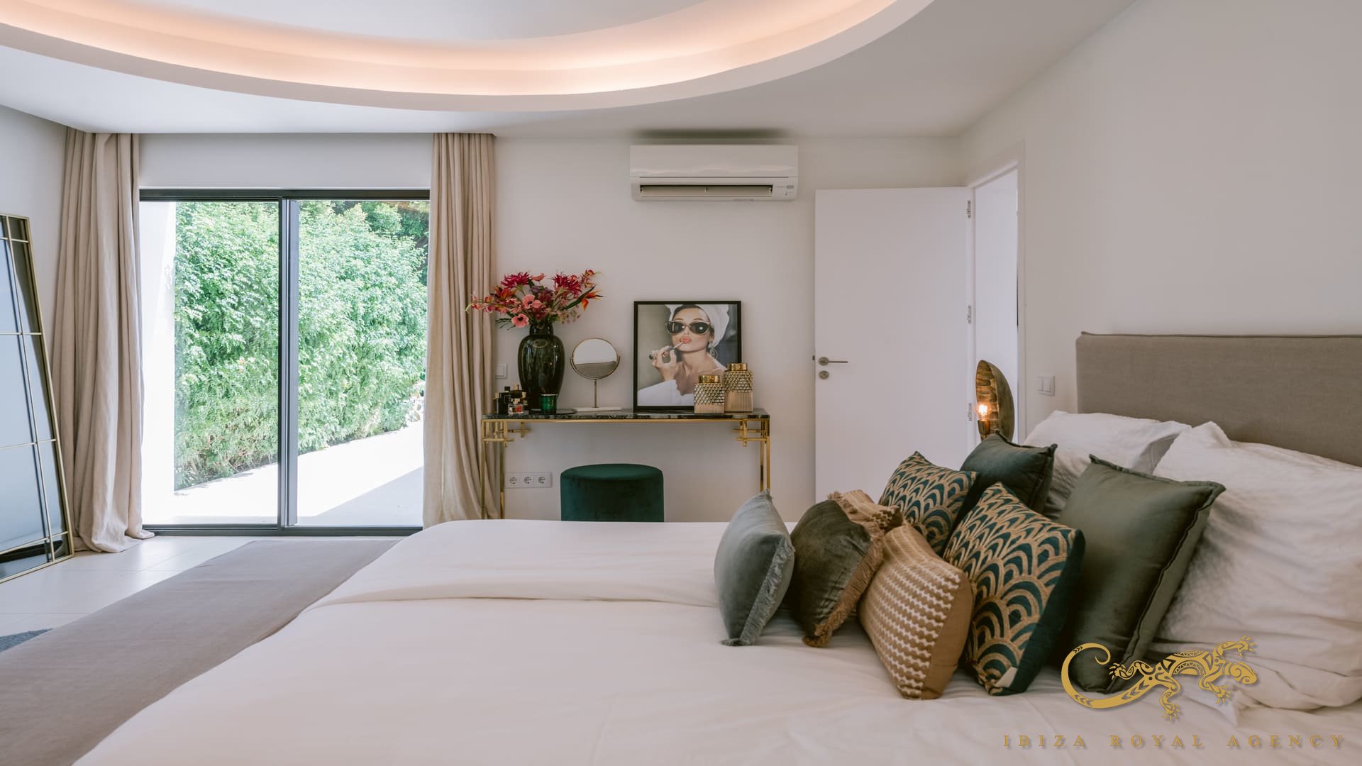 Villa à Jesus, Ibiza, Espagne 5 chambres, 450 m2 No. 130012