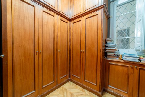 Продажа квартиры в Барселона, Испания 6 спален, 153м2 №122068 - фото 14