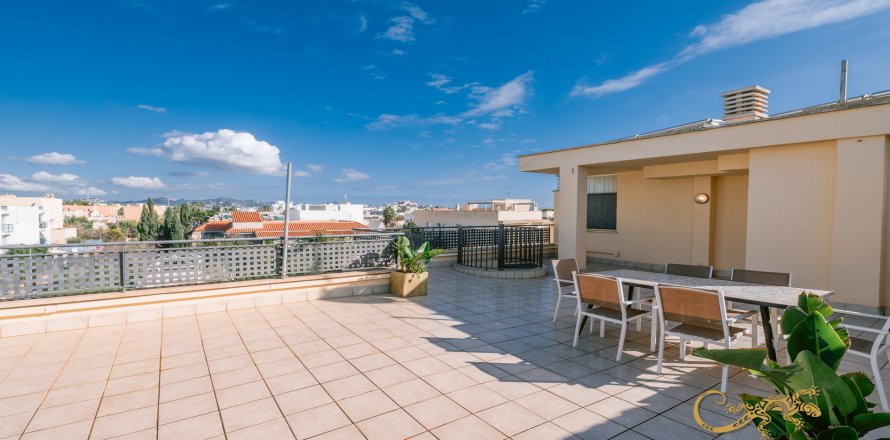 Apartment Ibiza town, Ibiza, Spain 3 bedrooms, 90 sq.m. No. 129990