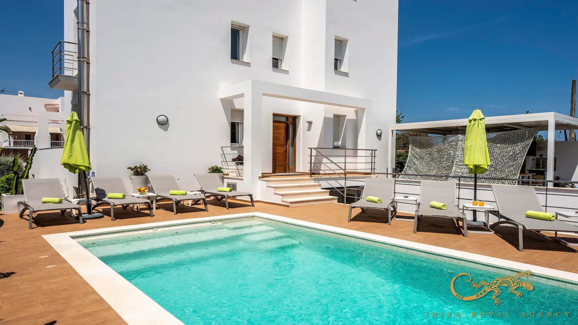 Villa a Jesus, Ibiza, Spagna 5 camere da letto, 400 mq. N° 130024
