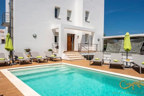 Villa for sale Jesus, Ibiza, Spain 5 bedrooms, 400 sq.m. No. 130024 - photo 3