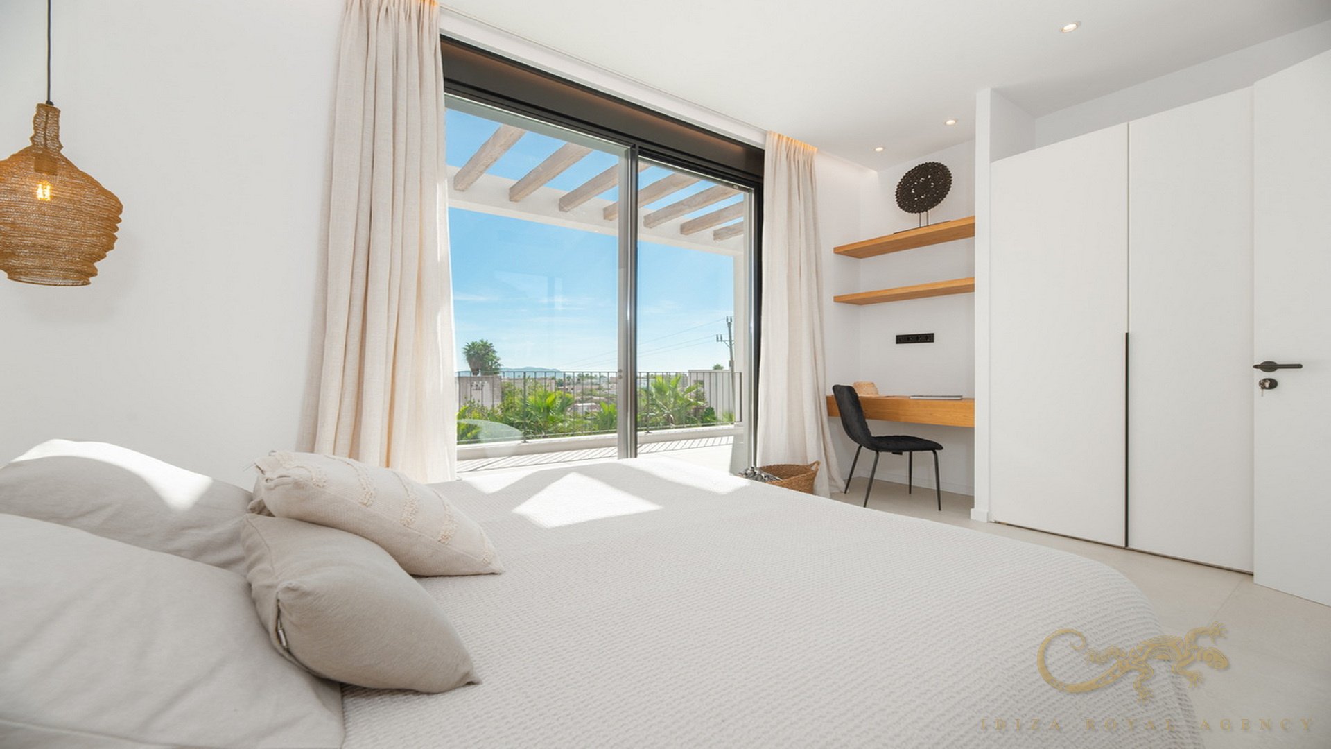 Villa en Sa Carroca, Ibiza, España 4 dormitorios, 284 m2 No. 130020