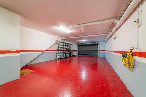 Продажа таухауса в Премия де Мар, Барселона, Испания 4 спальни, 290м2 №120469 - фото 25