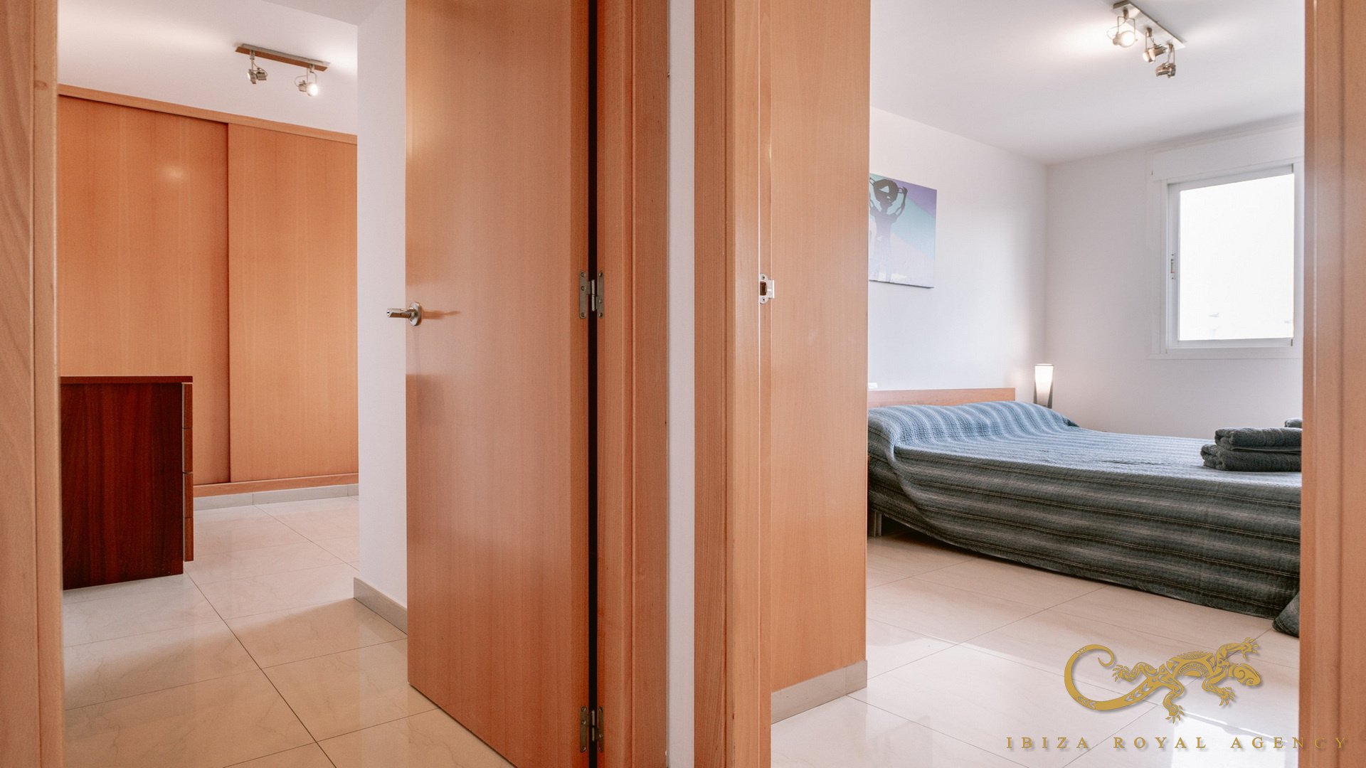 Appartamento a Ibiza town, Ibiza, Spagna 3 camere da letto, 90 mq. N° 129990