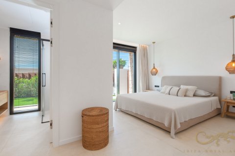 Villa for sale Sa Carroca, Ibiza, Spain 6 bedrooms, 460 sq.m. No. 130021 - photo 17