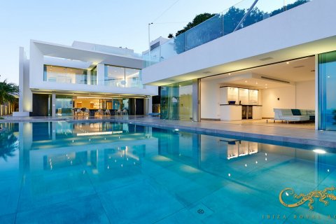 Villa for sale Santa Eulalia Del Rio, Ibiza, Spain 5 bedrooms, 1039 sq.m. No. 130022 - photo 2