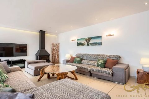 Villa for sale Jesus, Ibiza, Spain 5 bedrooms, 400 sq.m. No. 130024 - photo 11