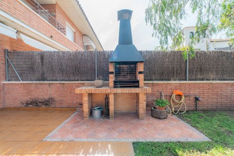 Продажа таухауса в Премия де Мар, Барселона, Испания 4 спальни, 290м2 №120469 - фото 21