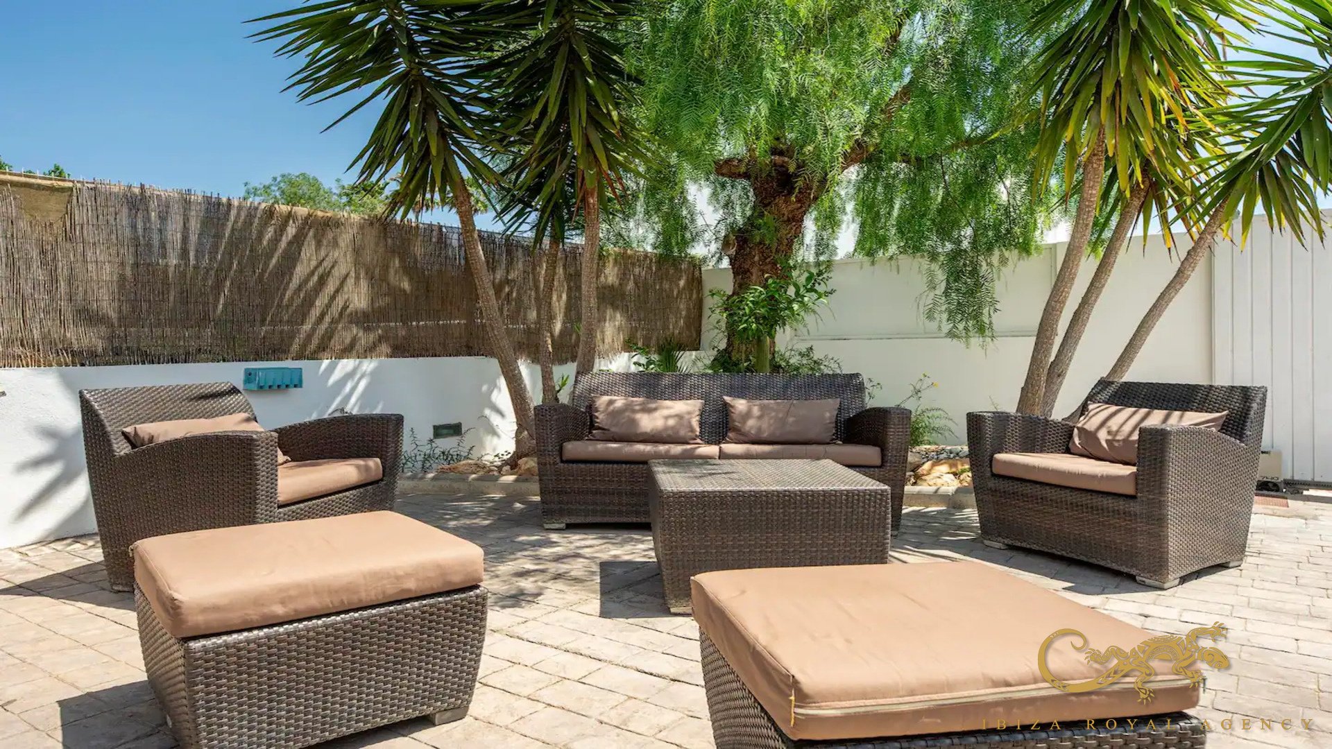 Villa a Jesus, Ibiza, Spagna 5 camere da letto, 400 mq. N° 130024