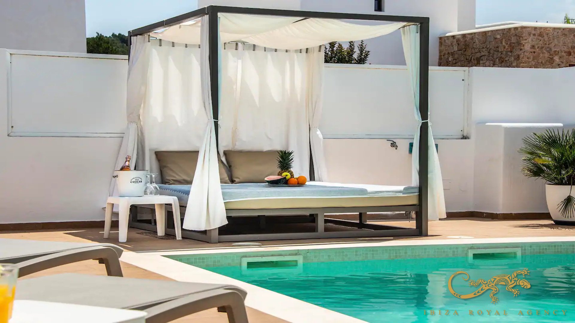Villa a Jesus, Ibiza, Spagna 5 camere da letto, 400 mq. N° 130024