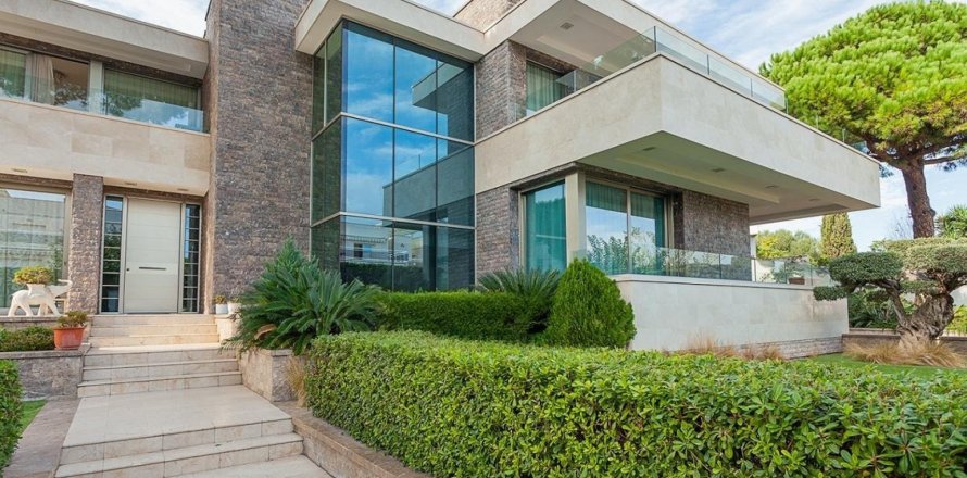 Villa Castell-Platja d'Aro, Girona, Spanien 4 Schlafzimmer, 837 m2 Nr. 132838