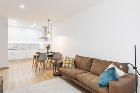Wohnung zum Verkauf Sants-Montjuic, Barcelona, Spanien 2 Schlafzimmer, 83 m2 Nr. 122046 - Foto 3