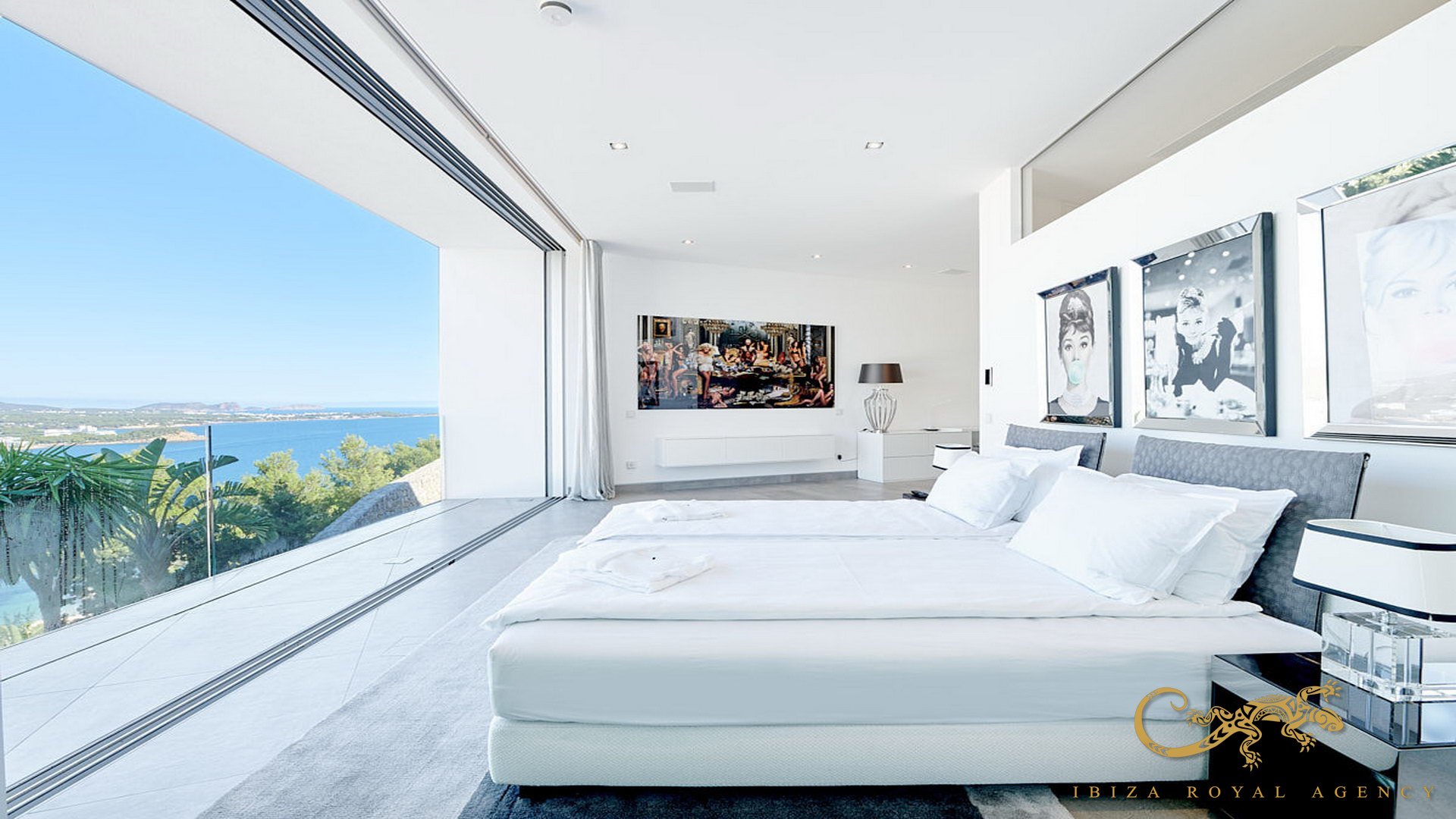 Villa a Santa Eulalia Del Rio, Ibiza, Spagna 5 camere da letto, 1039 mq. N° 130022