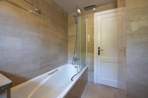 Propriété à vendre Sitges, Barcelona, Espagne, 3 chambres, 198 m2 No. 129969 - photo 16