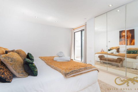 Townhouse for sale Cala Carbo, Ibiza, Spain 5 bedrooms, 330 sq.m. No. 130029 - photo 24