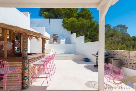 Townhouse for sale Cala Carbo, Ibiza, Spain 5 bedrooms, 330 sq.m. No. 130029 - photo 8