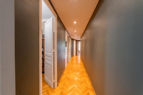 Продажа квартиры в Барселона, Испания 6 спален, 153м2 №122068 - фото 5