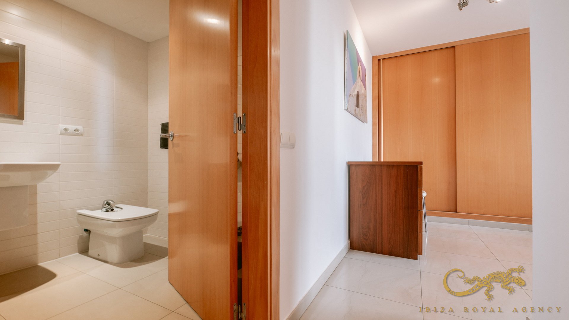 Appartamento a Ibiza town, Ibiza, Spagna 3 camere da letto, 90 mq. N° 129990
