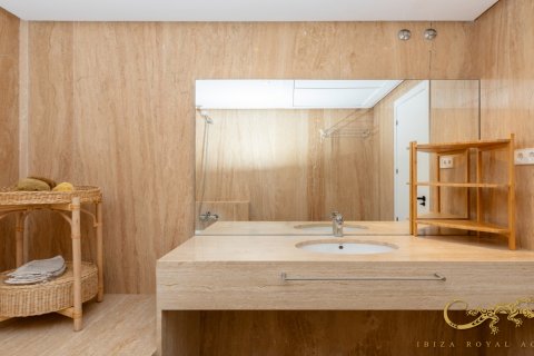 Apartment for sale Cala Carbo, Ibiza, Spain 2 bedrooms, 93 sq.m. No. 129991 - photo 21