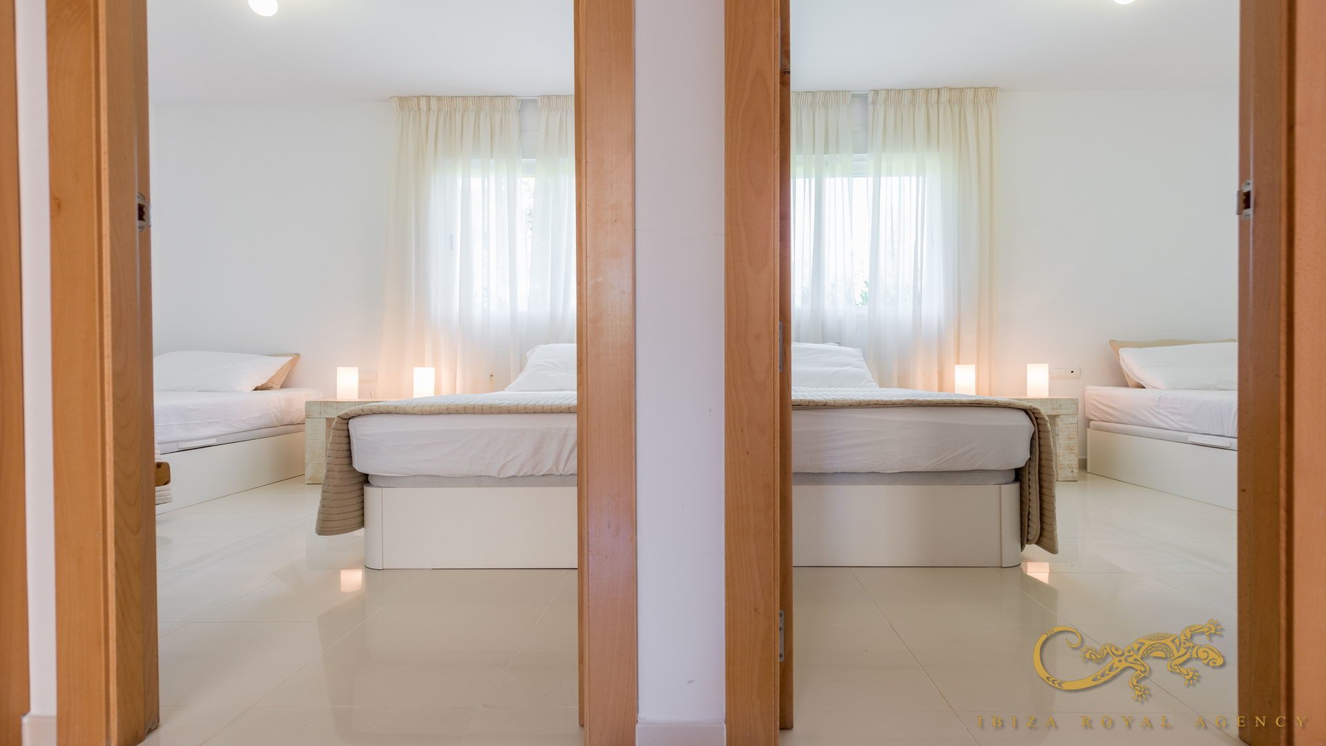 Villa à Cala Vadella, Ibiza, Espagne 6 chambres, 461 m2 No. 130013