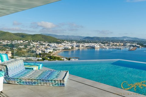 Villa for sale Santa Eulalia Del Rio, Ibiza, Spain 5 bedrooms, 1039 sq.m. No. 130022 - photo 1