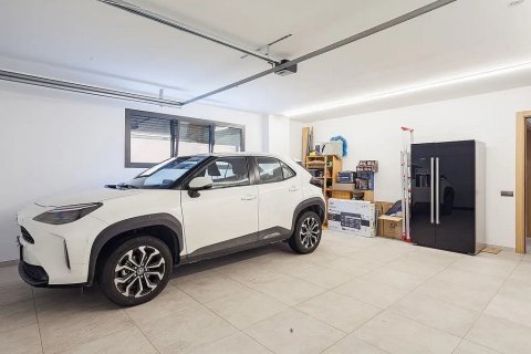 Продажа виллы Сан-Кугат-дель-Вальес, Барселона, Испания 5 спален, 402м2 №132868 - фото 28