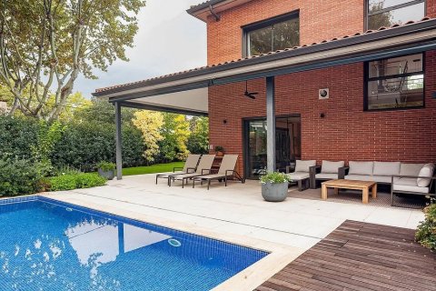 Продажа виллы Сан-Кугат-дель-Вальес, Барселона, Испания 5 спален, 402м2 №132868 - фото 27