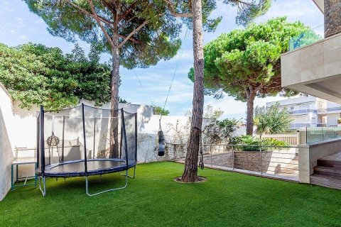 Villa zum Verkauf Castell-Platja d'Aro, Girona, Spanien 4 Schlafzimmer, 837 m2 Nr. 132838 - Foto 15