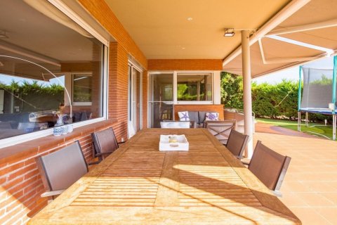 Villa pārdošanā Sant Vicenc De Montalt, Barcelona, Spānijā 5 istabas, 371 m2 Nr. 132816 - attēls 5